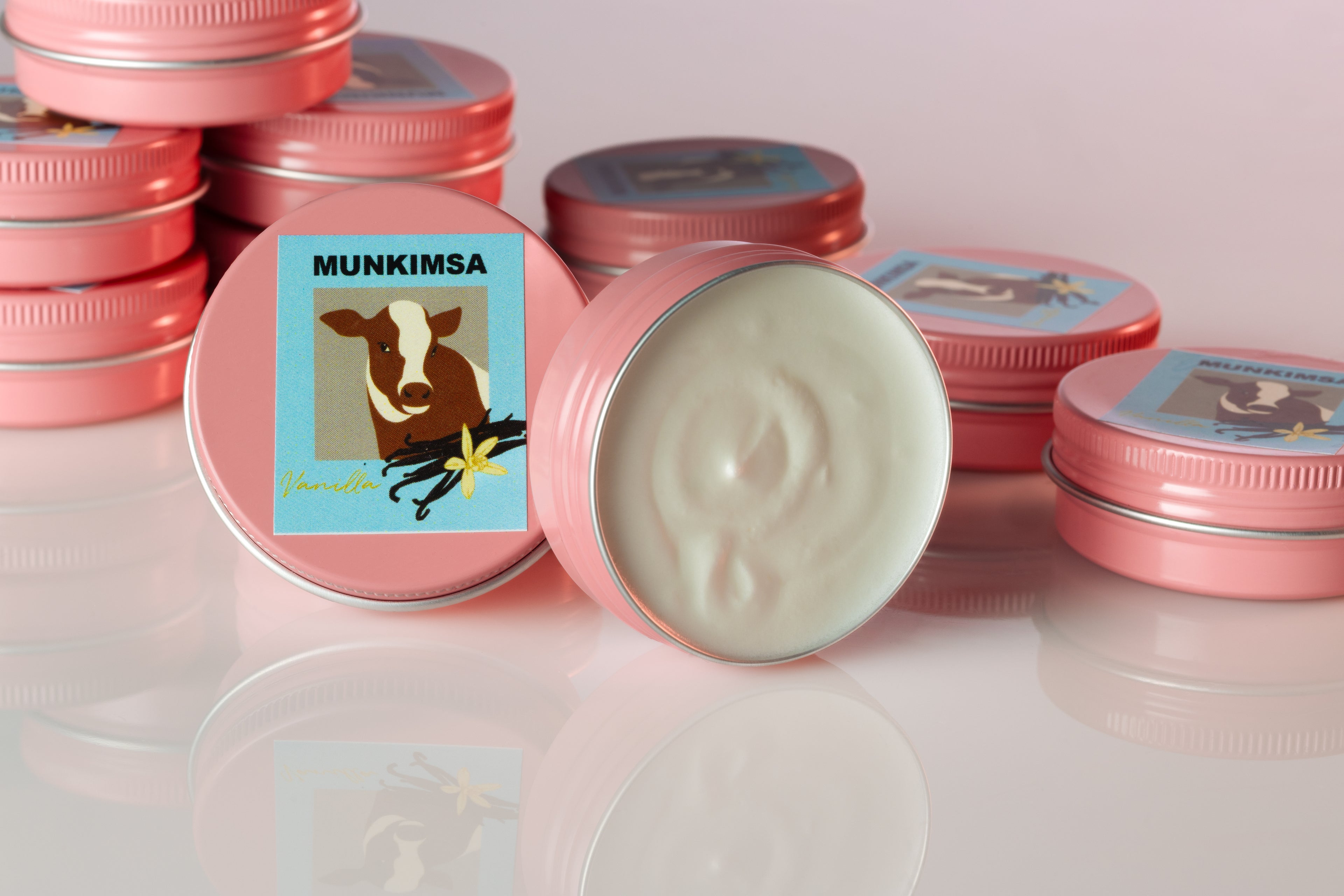 travel skincare jar 